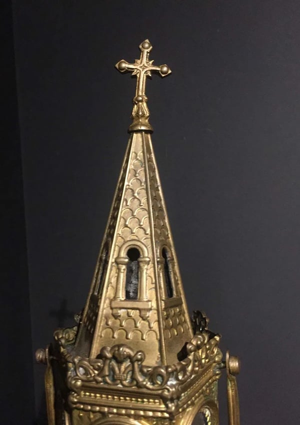 🕯️🔥 Kathedralenflammenreliquiar ✨