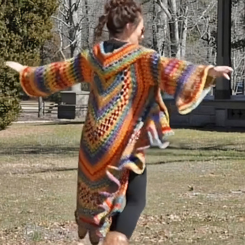 Langer, gehäkelter Cardigan im Bohemian-Hippie-Stil mit Regenbogen-Kapuze